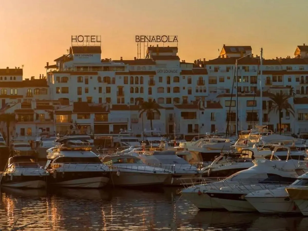 Vacation Marbella: Romantic Duplex Penthouse near Marina Apartment Marbella