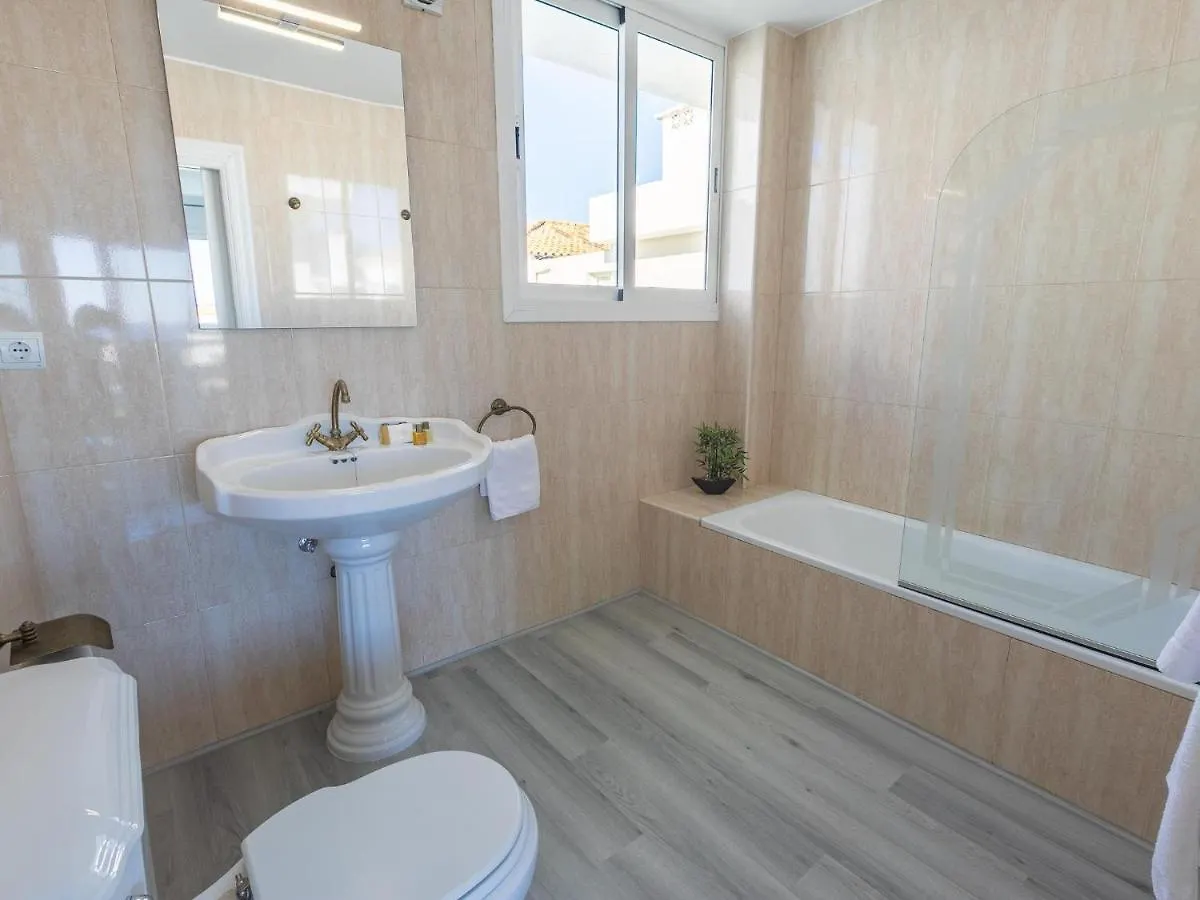 Апартаменты Vacation Marbella I Terrazas De Banus, Romantic, Jacuzzi, Pet-Friendly, Cosy Duplex Penthouse, 2Min Walk To Marina